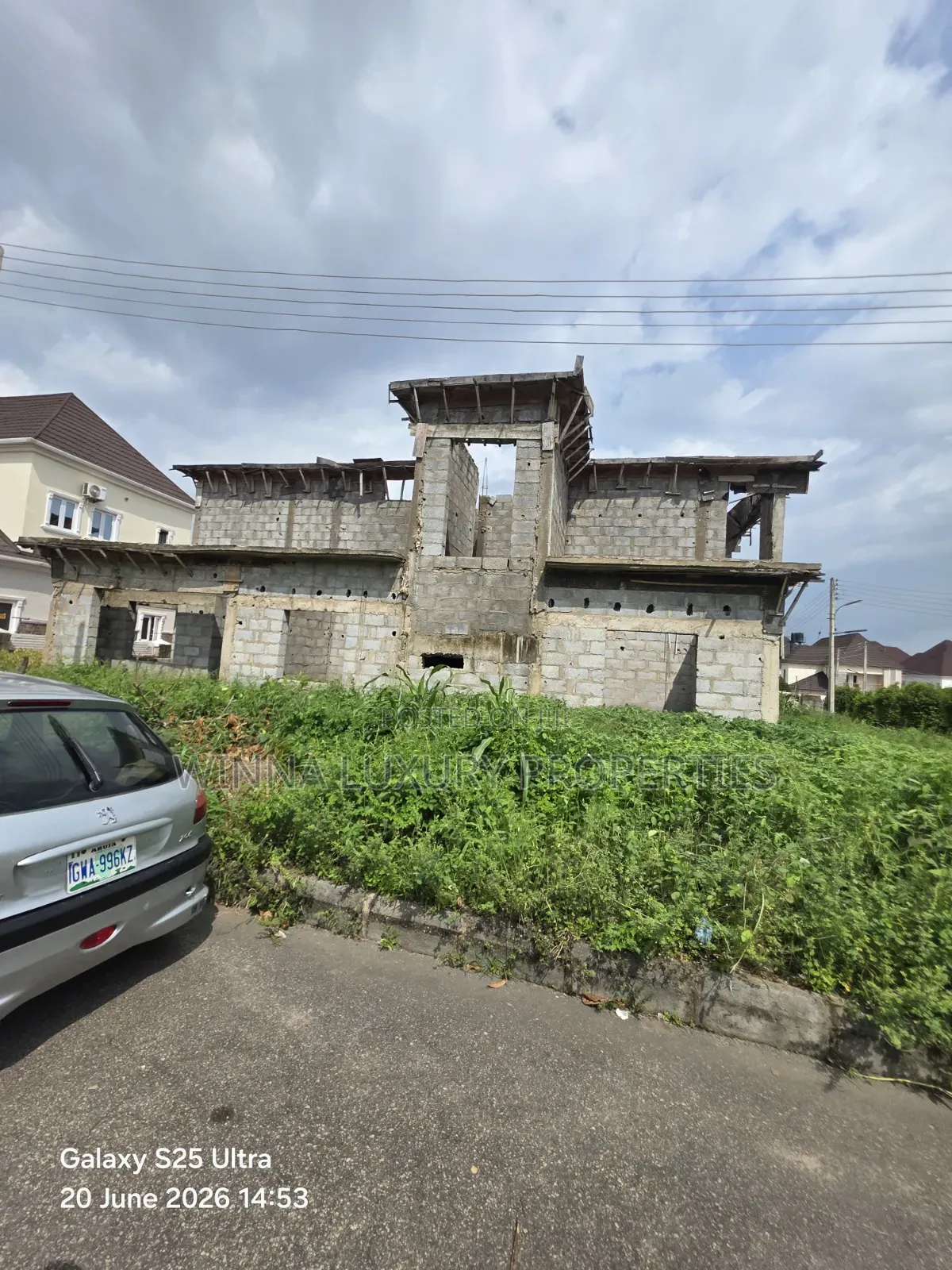 6bdrm Duplex in River Park Estate, Lugbe District for sale