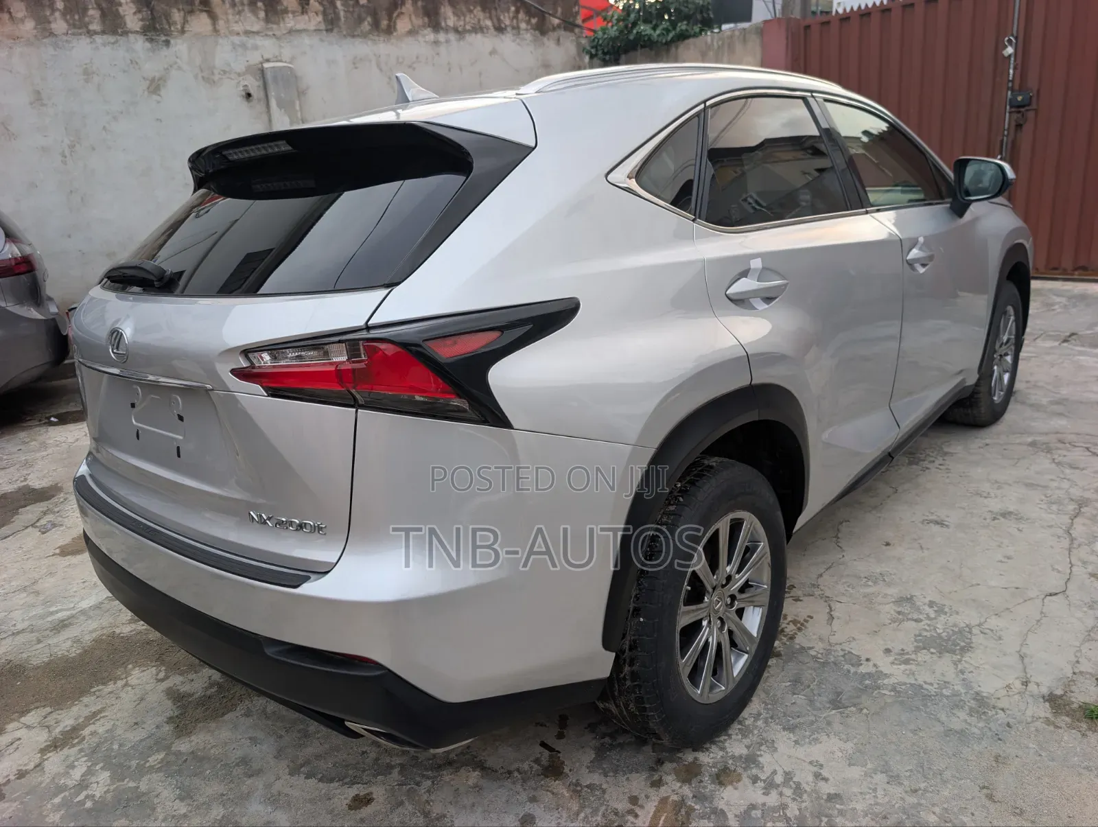 Lexus NX 2017 Silver