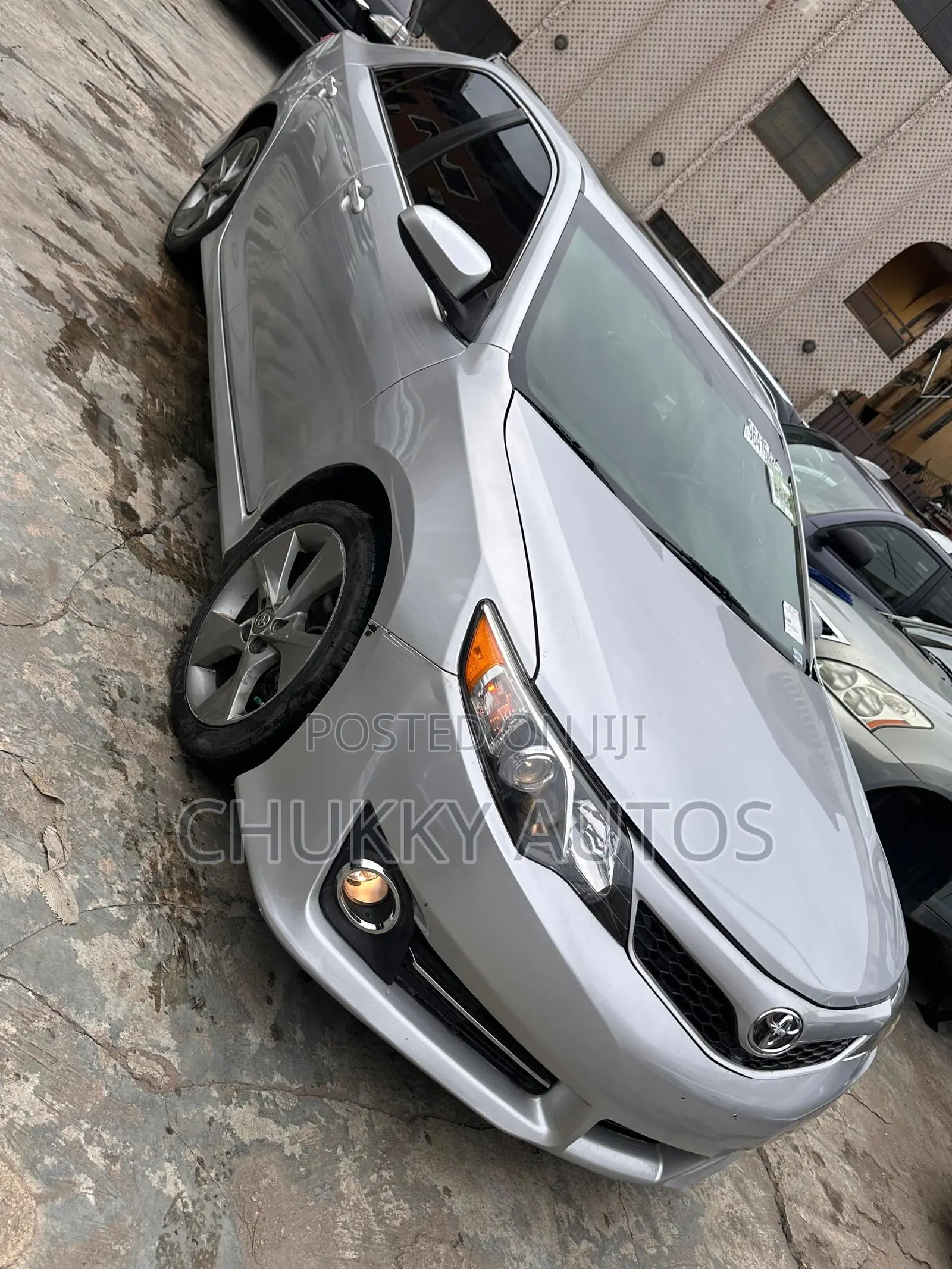 Toyota Camry SE V6 4dr Sedan (3.5L 6cyl 6A) 2013 Silver