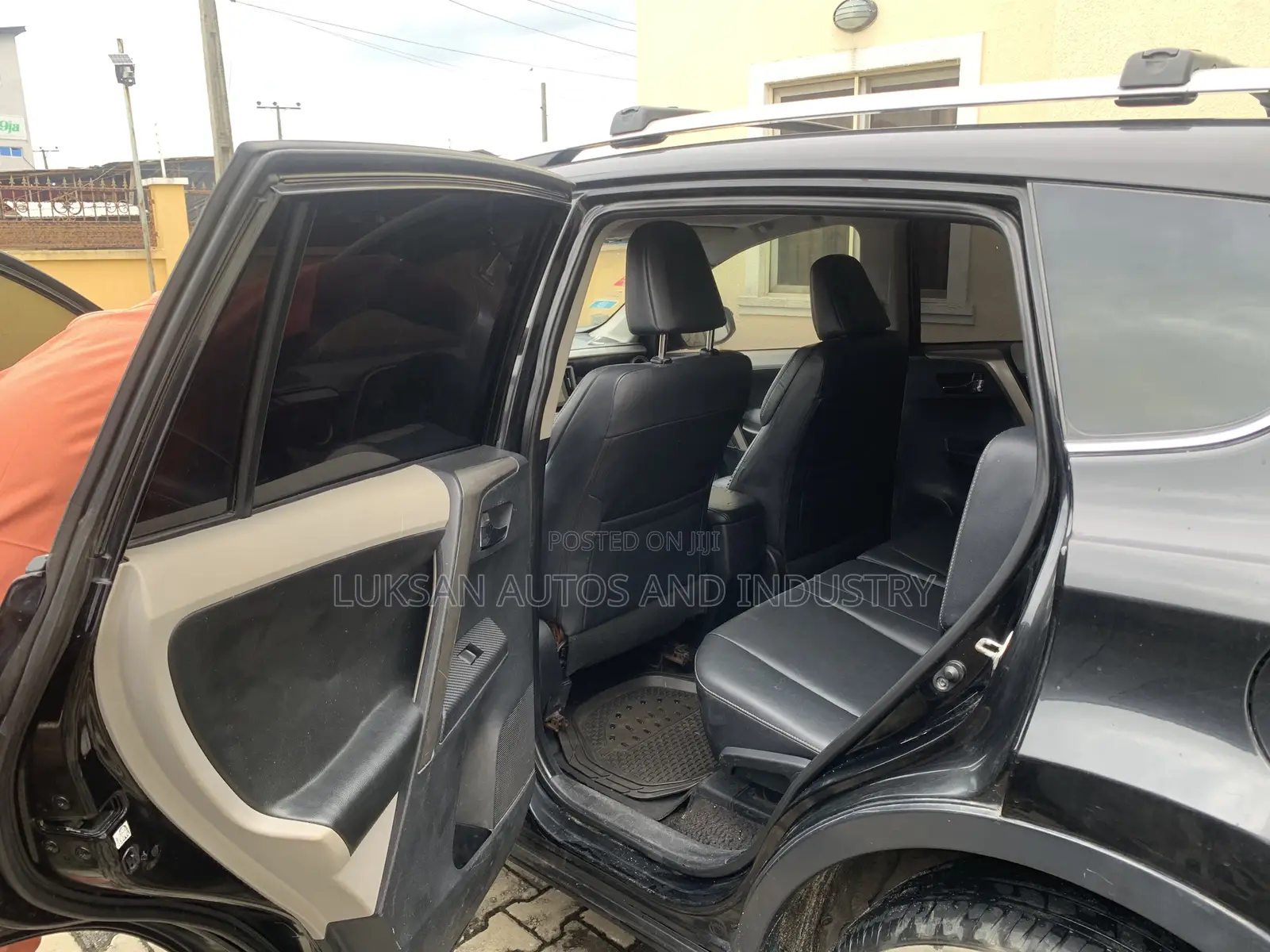 Toyota RAV4 Limited AWD (2.5L 4cyl 6A) 2013 Black
