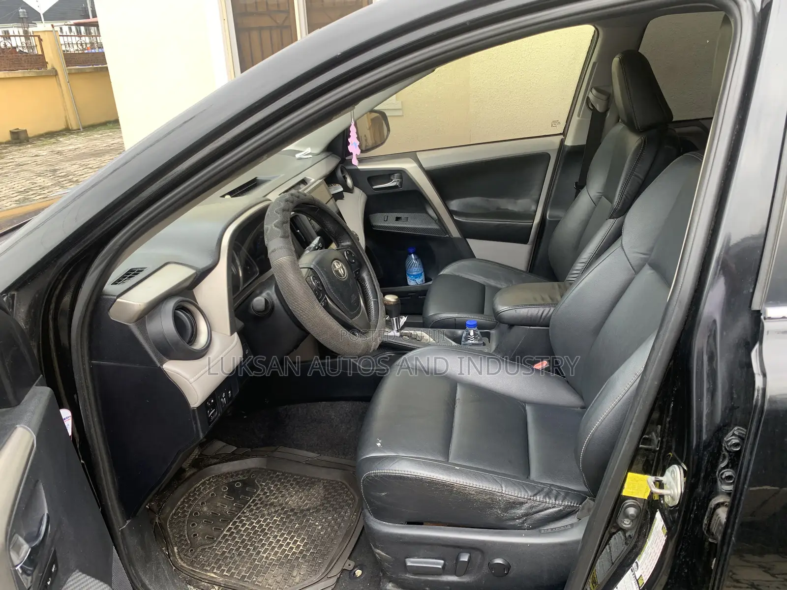 Toyota RAV4 Limited AWD (2.5L 4cyl 6A) 2013 Black