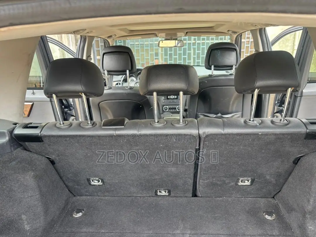 Mercedes-Benz GLK-Class 350 4MATIC 2013 Gray