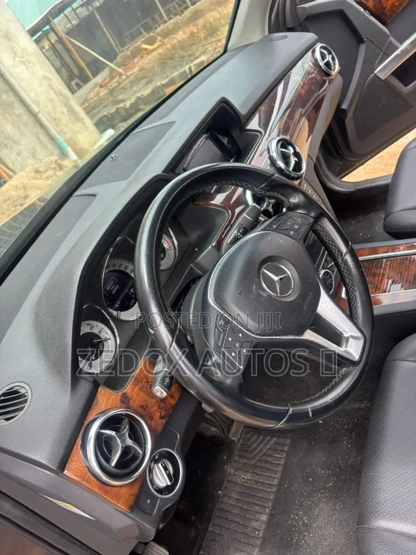 Mercedes-Benz GLK-Class 350 4MATIC 2013 Gray
