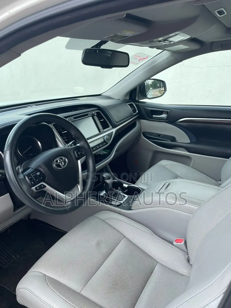 Toyota Highlander Limited V6 4x2 (3.5L 6cyl 6A) 2016 White