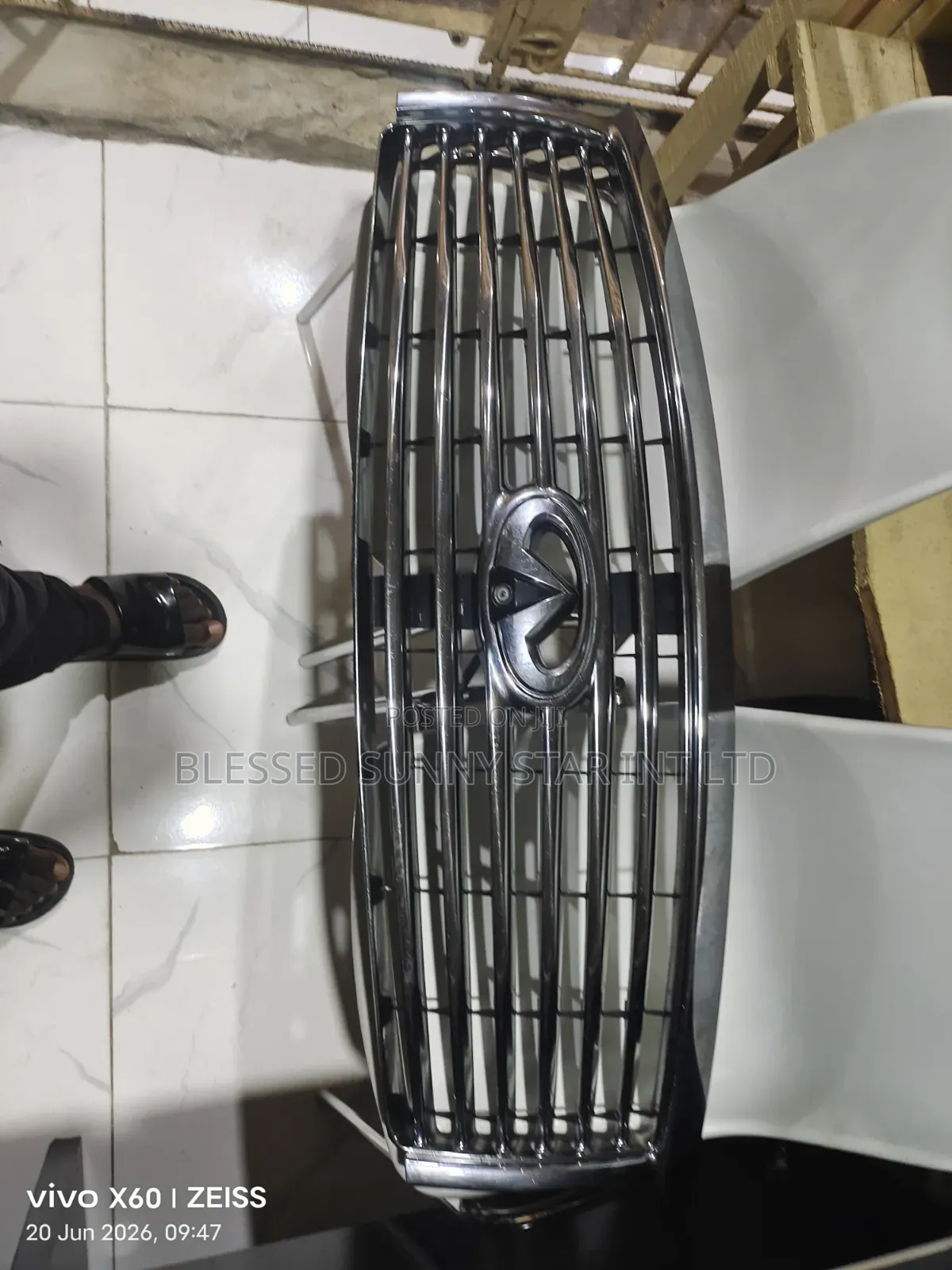 Front Grill Infiniti Qx56 2012 to 2016