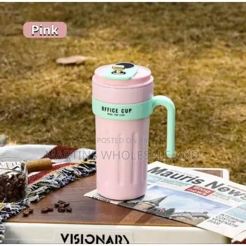 650ml Stainless Steel Coffee Mug Features an Led Touch Screen on the L