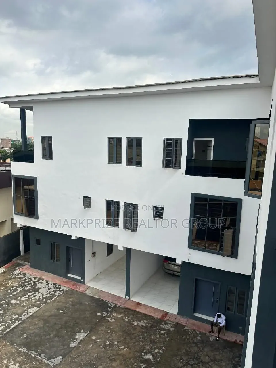 4bdrm Duplex in Omole Phase 2 for sale