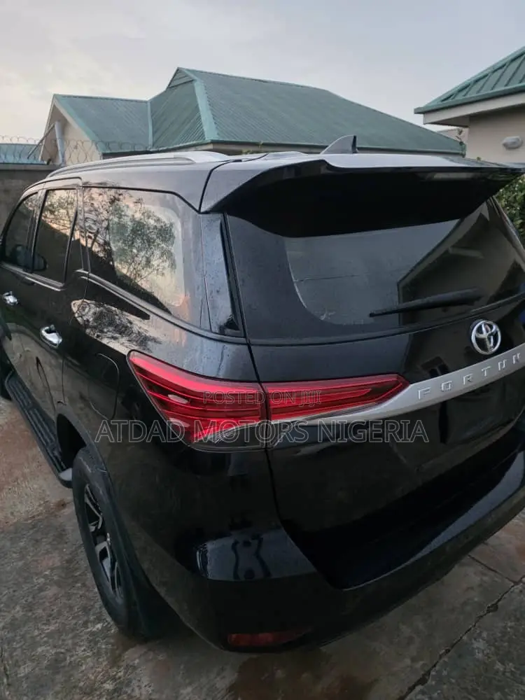 Toyota Fortuner 2.5 D AWD 2023 Black