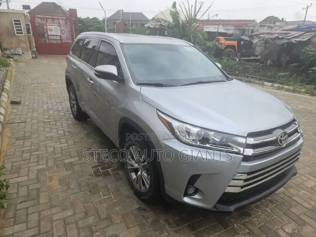 Toyota Highlander 2015 Silver