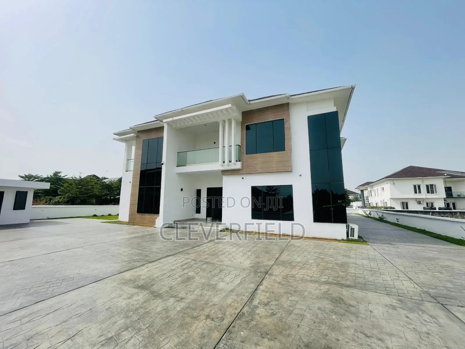 5bdrm Duplex in Love Gardens, VGC / Ajah for sale