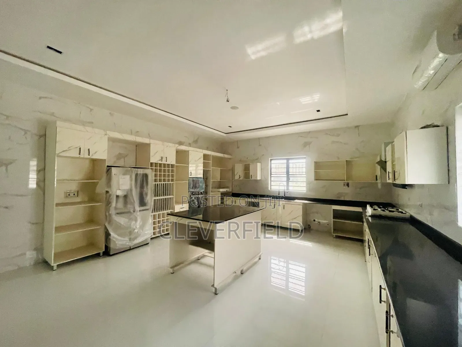 5bdrm Duplex in Love Gardens, VGC / Ajah for sale
