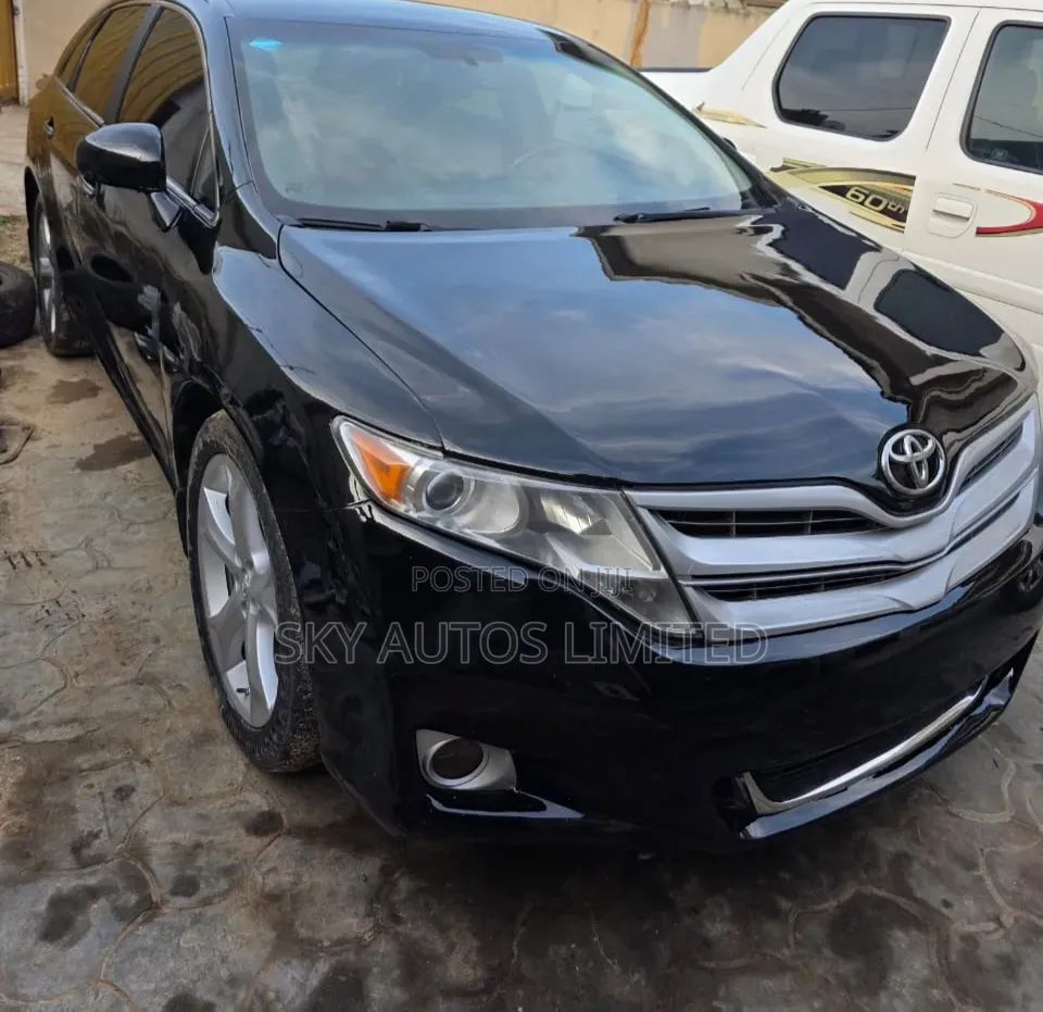 Toyota Venza Limited 2011 Black