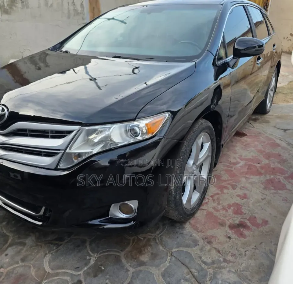 Toyota Venza Limited 2011 Black