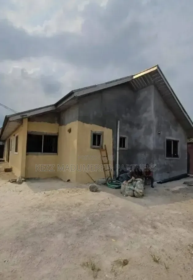 6bdrm Block of Flats in Ada George Port, New Layout for sale
