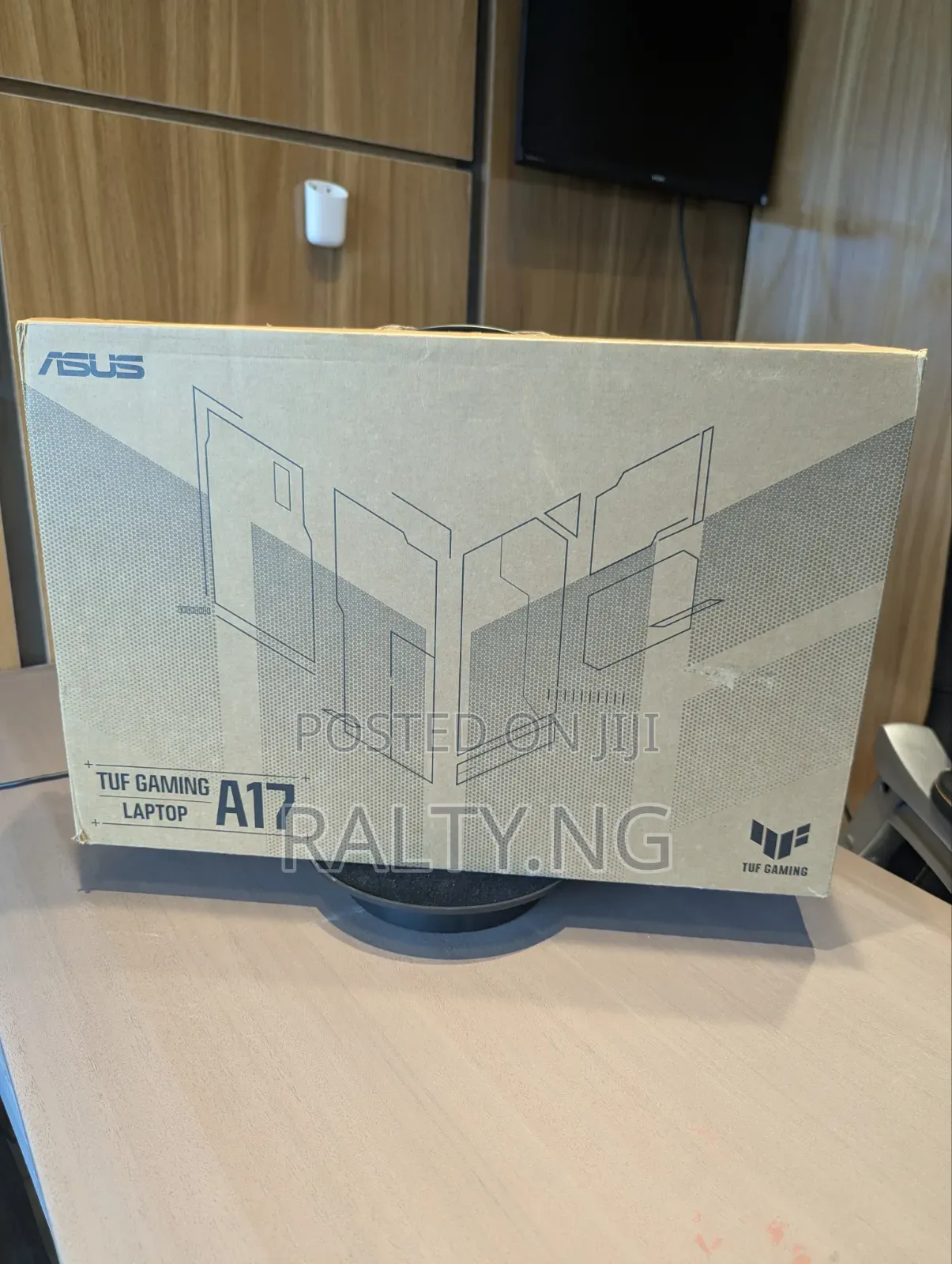 Laptop Asus TUF Gaming A17 8GB AMD Ryzen 7 SSD 512GB