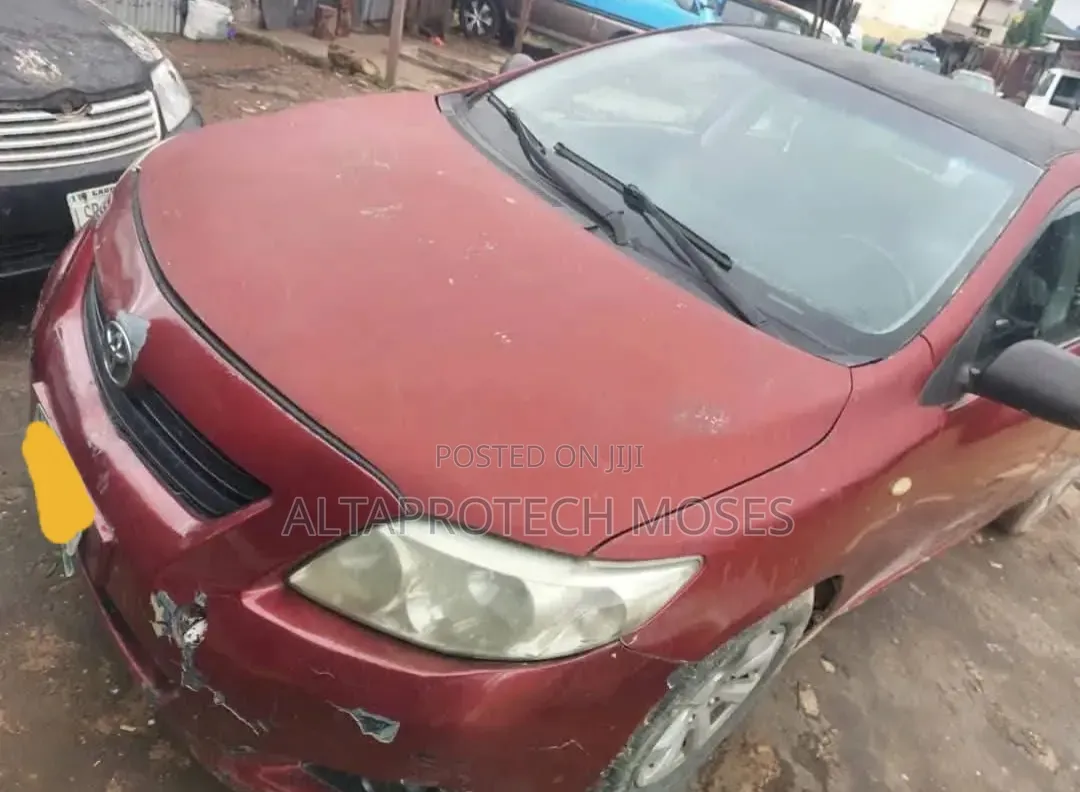 Toyota Corolla 2010 Red