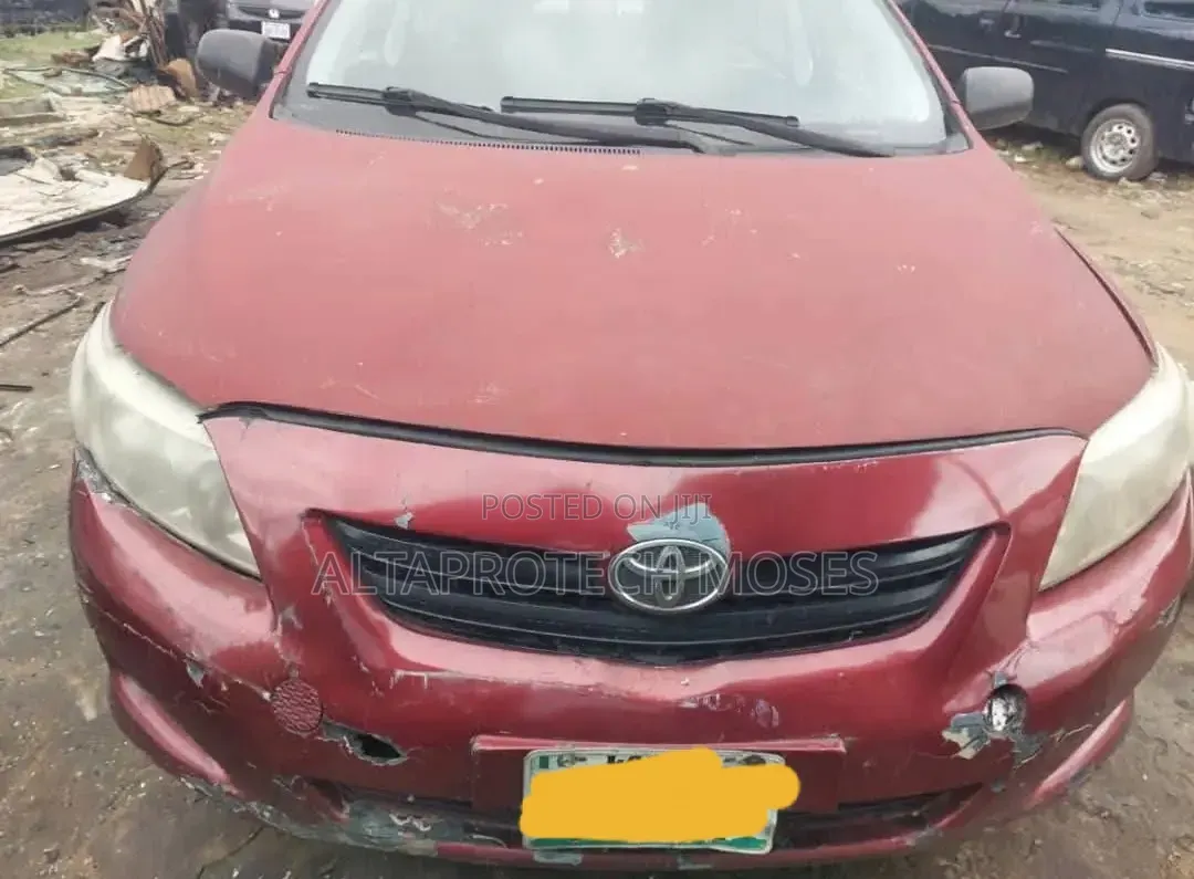 Toyota Corolla 2010 Red