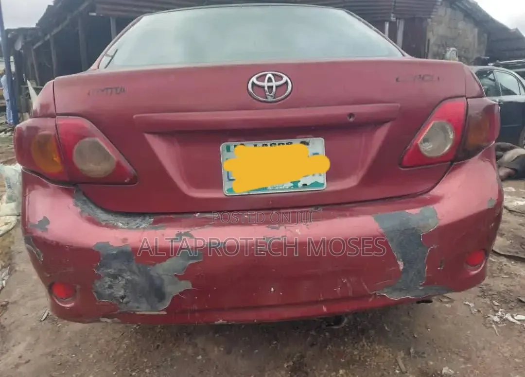 Toyota Corolla 2010 Red
