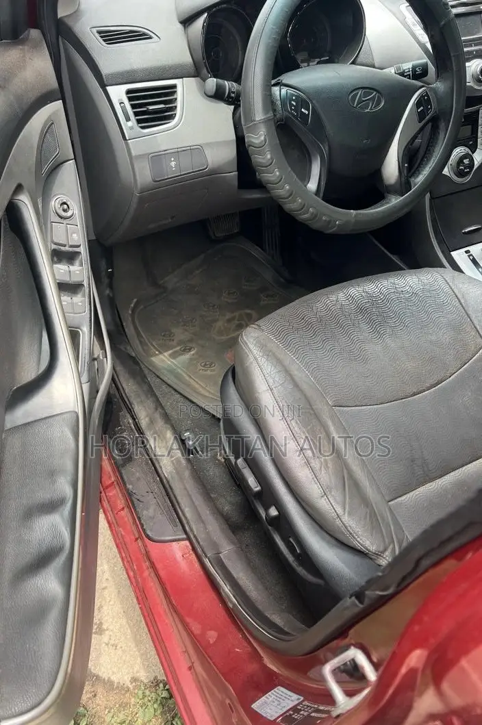 Hyundai Elantra GLS Automatic 2012 Red