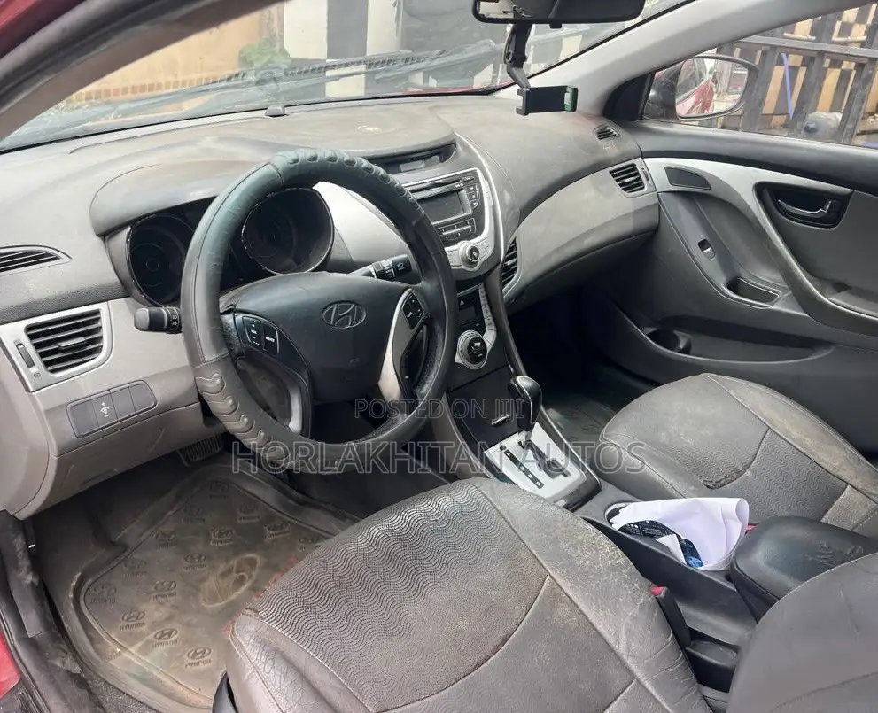 Hyundai Elantra GLS Automatic 2012 Red