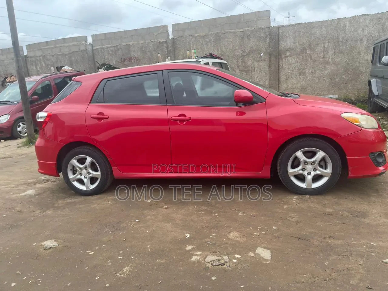 Toyota Matrix Hatchback FWD (1.8L 4cyl 5M) 2008 Red