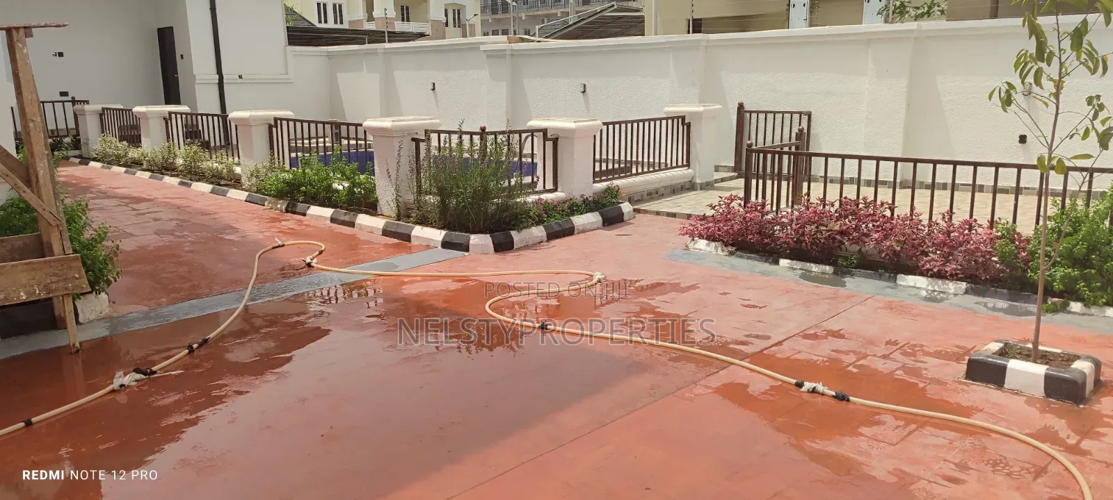6bdrm Penthouse in Karasana Metropolis, Karsana for sale
