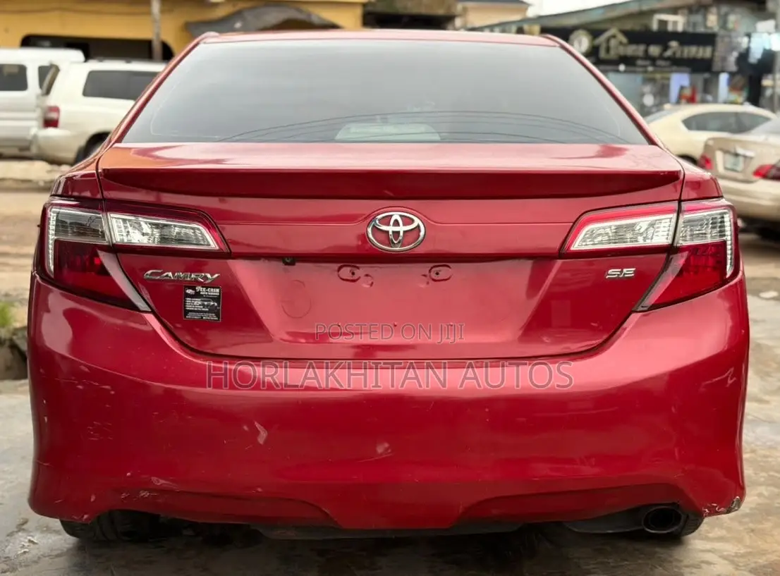 Toyota Camry LE 4dr Sedan (2.5L 4cyl 6A) 2013 Red