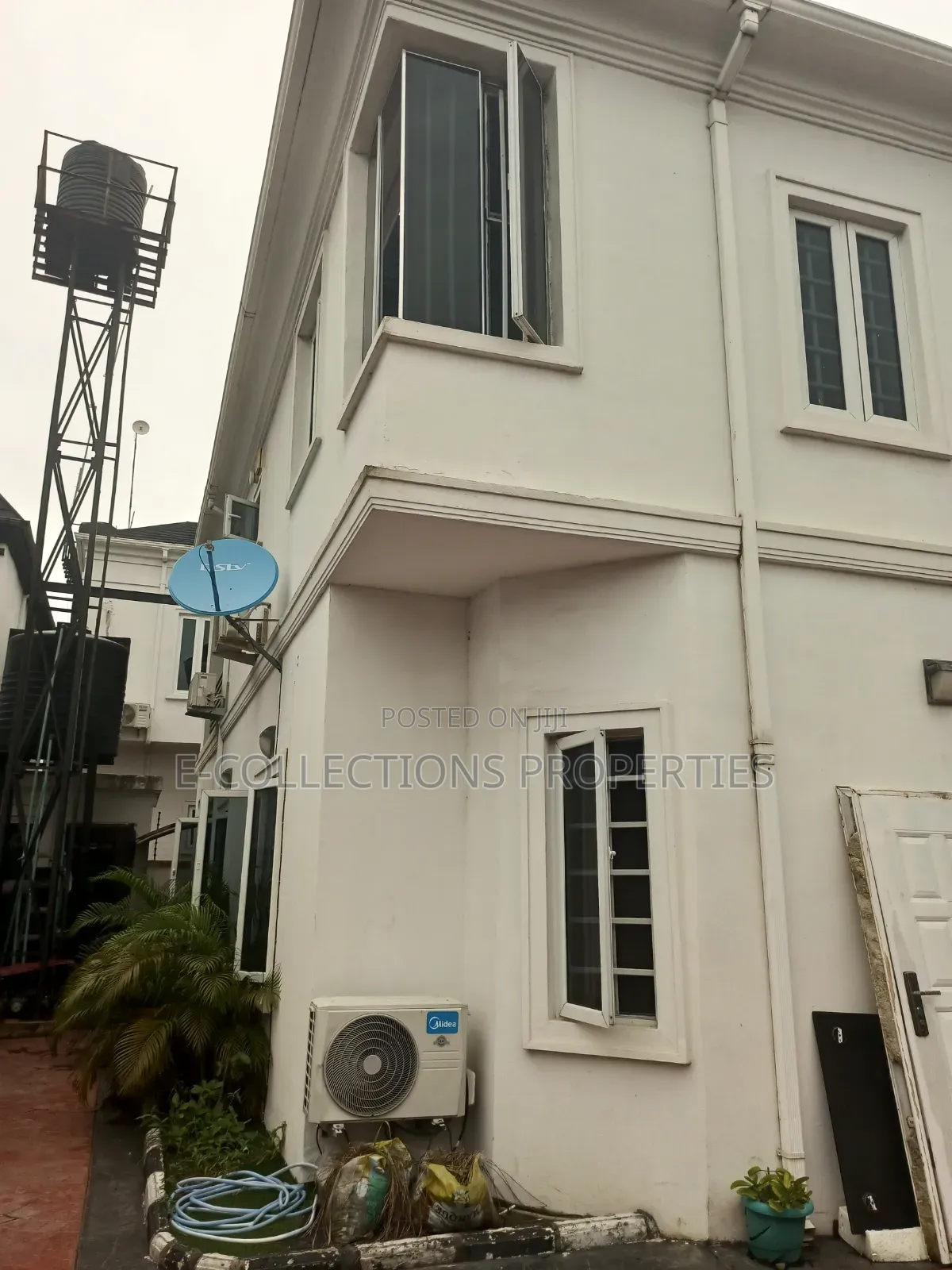 4bdrm Duplex in Oral Estate, Lekki Expressway for rent