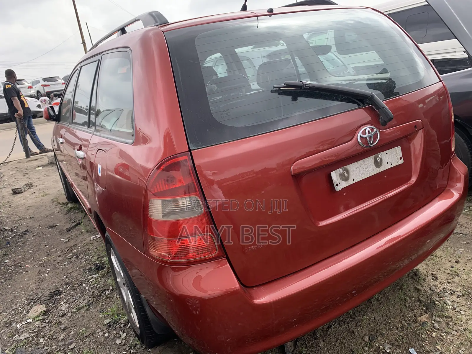 Toyota Avensis Verso 2006 Red