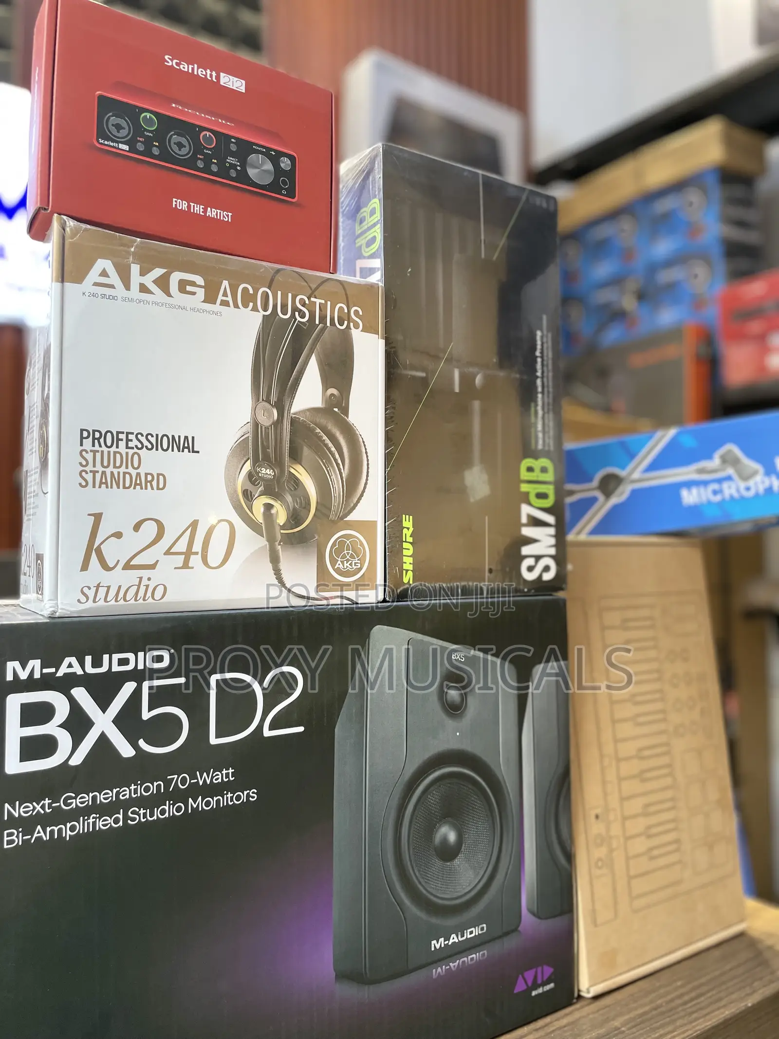 Bx5d2, Scarlett 2i2, Sm7db, Mvave Midi, Akg Headphone Mic Stand