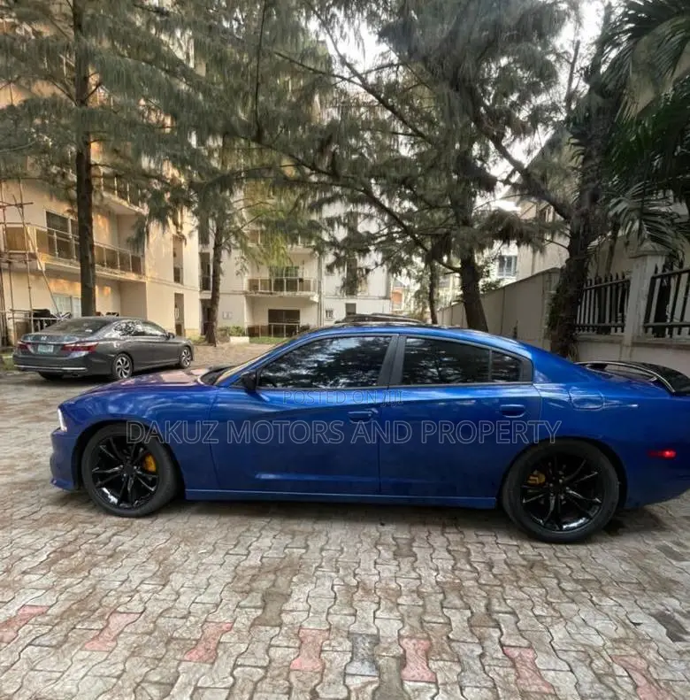Dodge Charger 2013 Blue