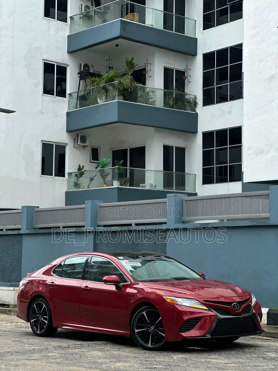 Toyota Camry 2021 Red