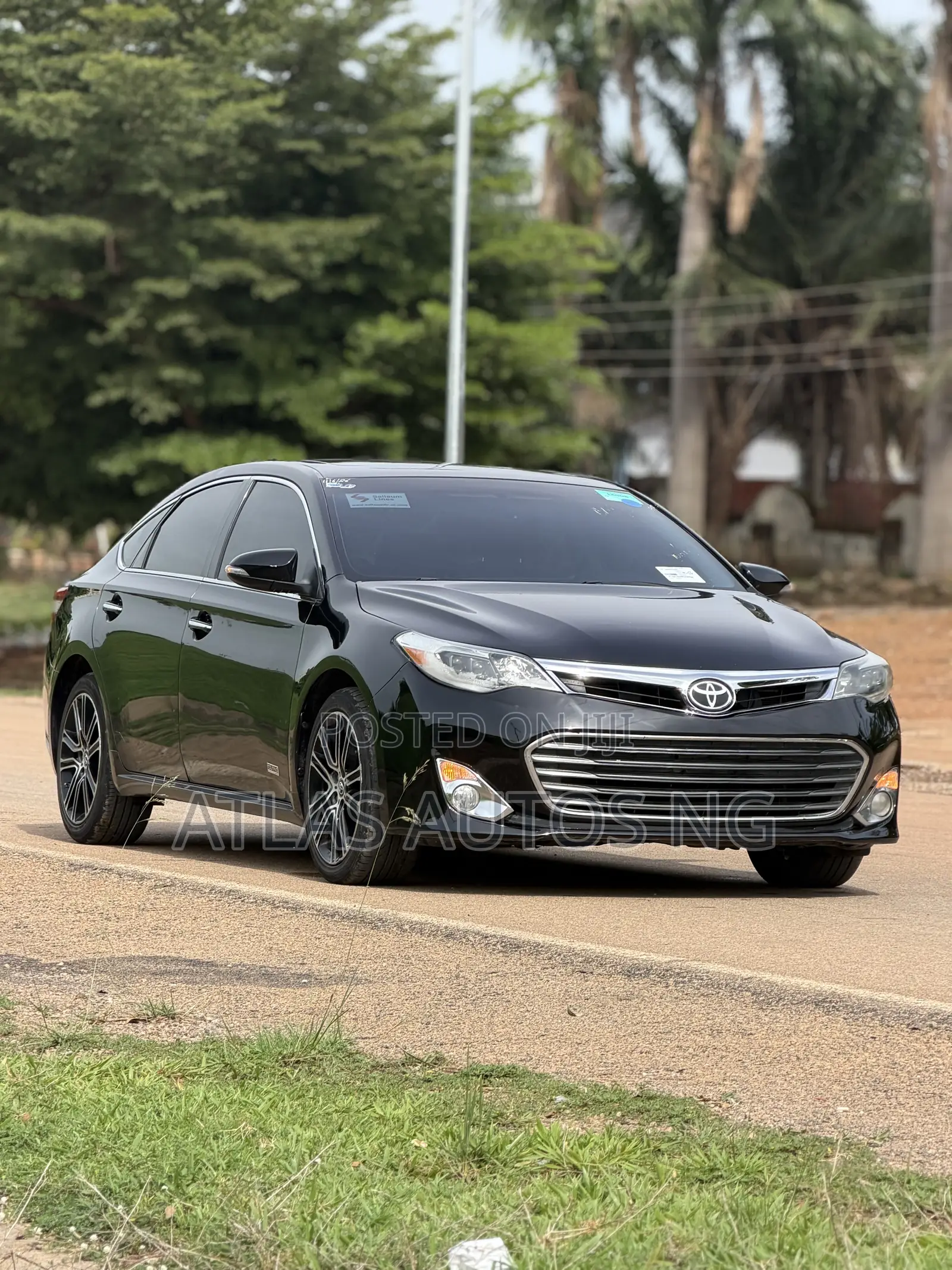 Toyota Avalon XLE Touring 4dr Sedan (3.5L 6cyl 6A) 2015 Black
