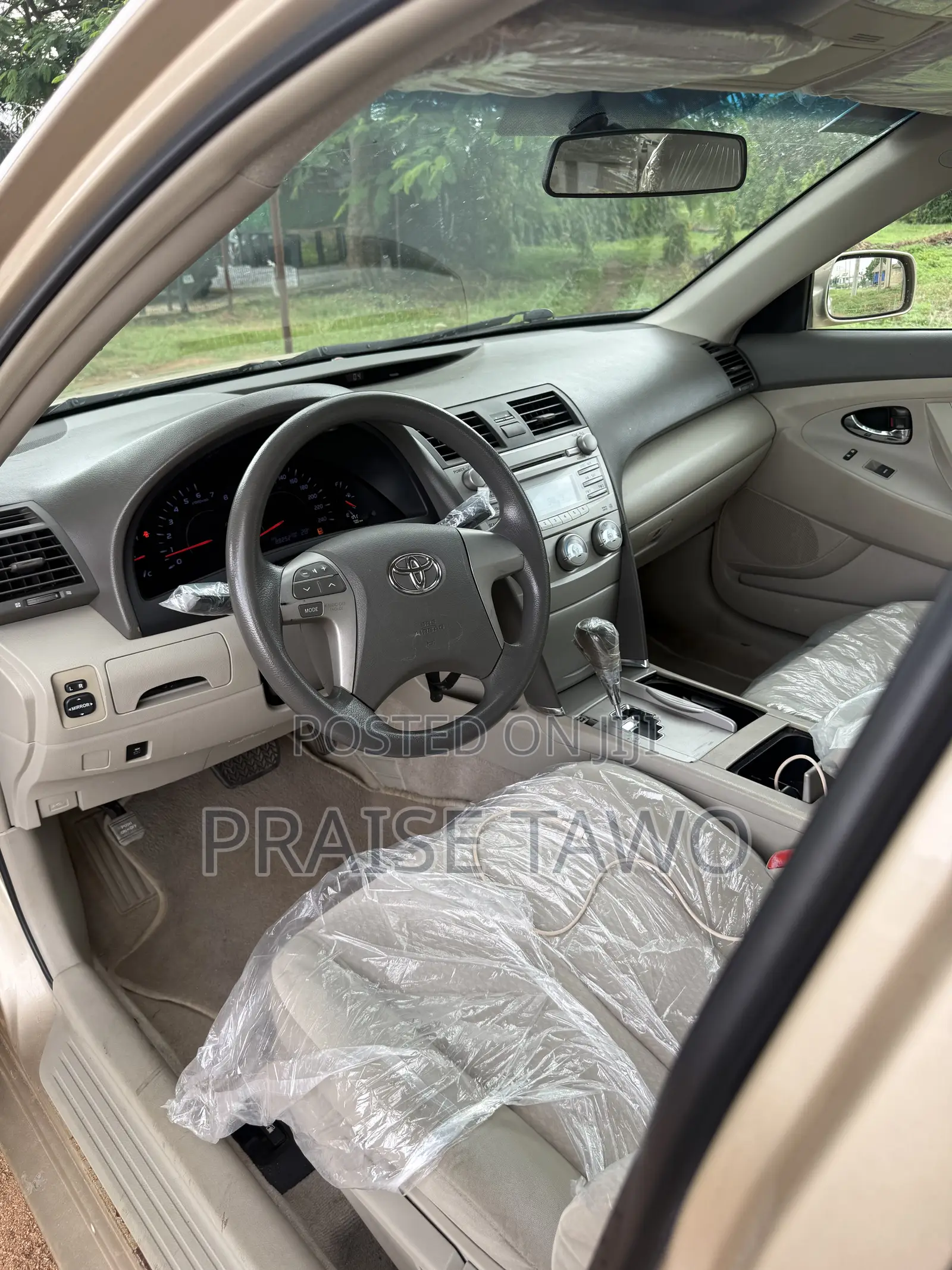 Toyota Camry 2009 Gold