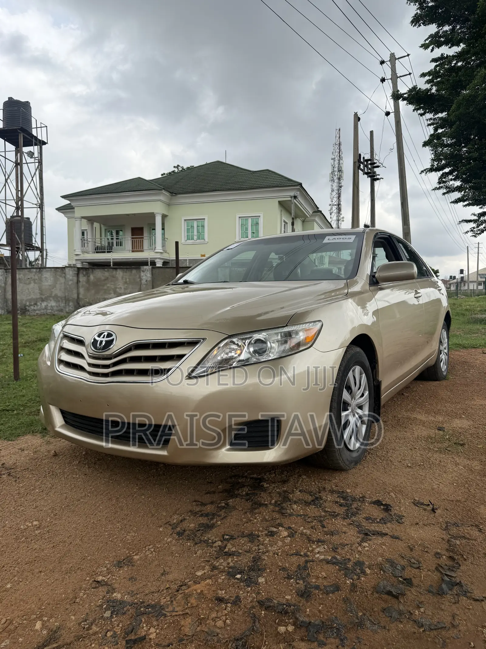 Toyota Camry 2009 Gold
