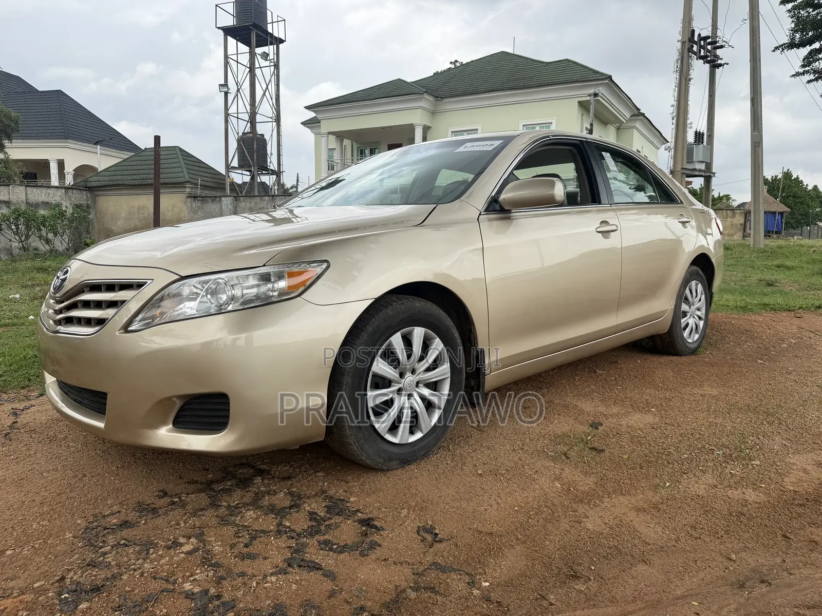 Toyota Camry 2009 Gold