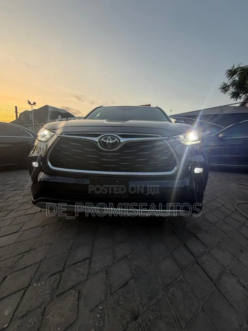 Toyota Highlander Platinum 2021 Blue