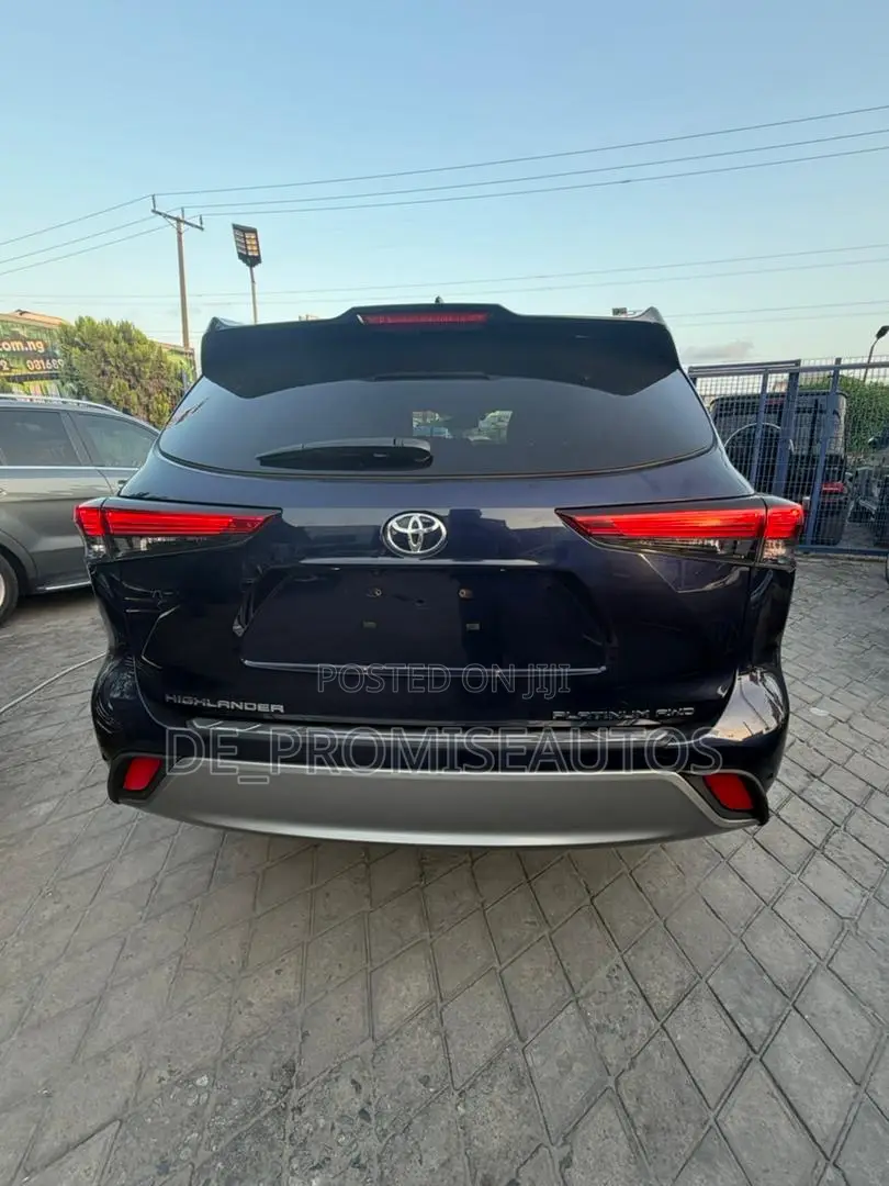 Toyota Highlander Platinum 2021 Blue