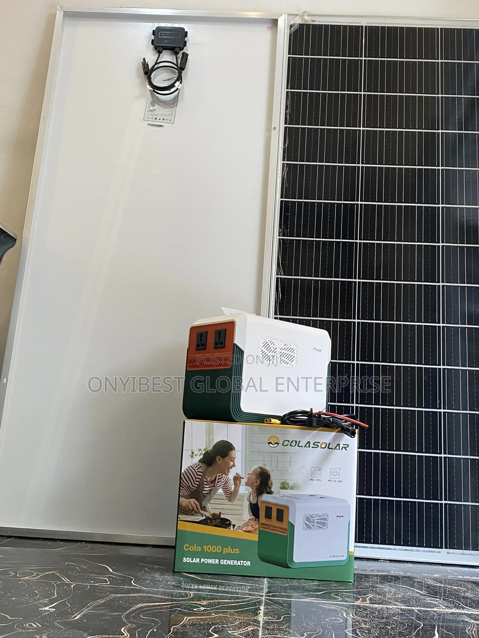 Heavy Duty Solar Generator With Fast Charging Solar Panel