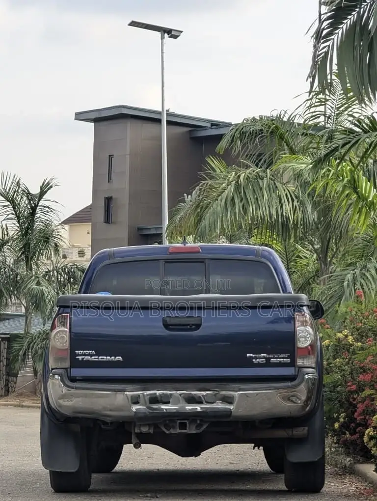 Toyota Tacoma 2014 Blue