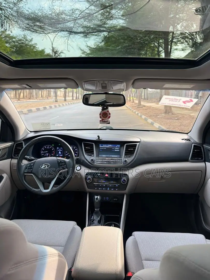 Hyundai Tucson SE FWD 2018 Gray