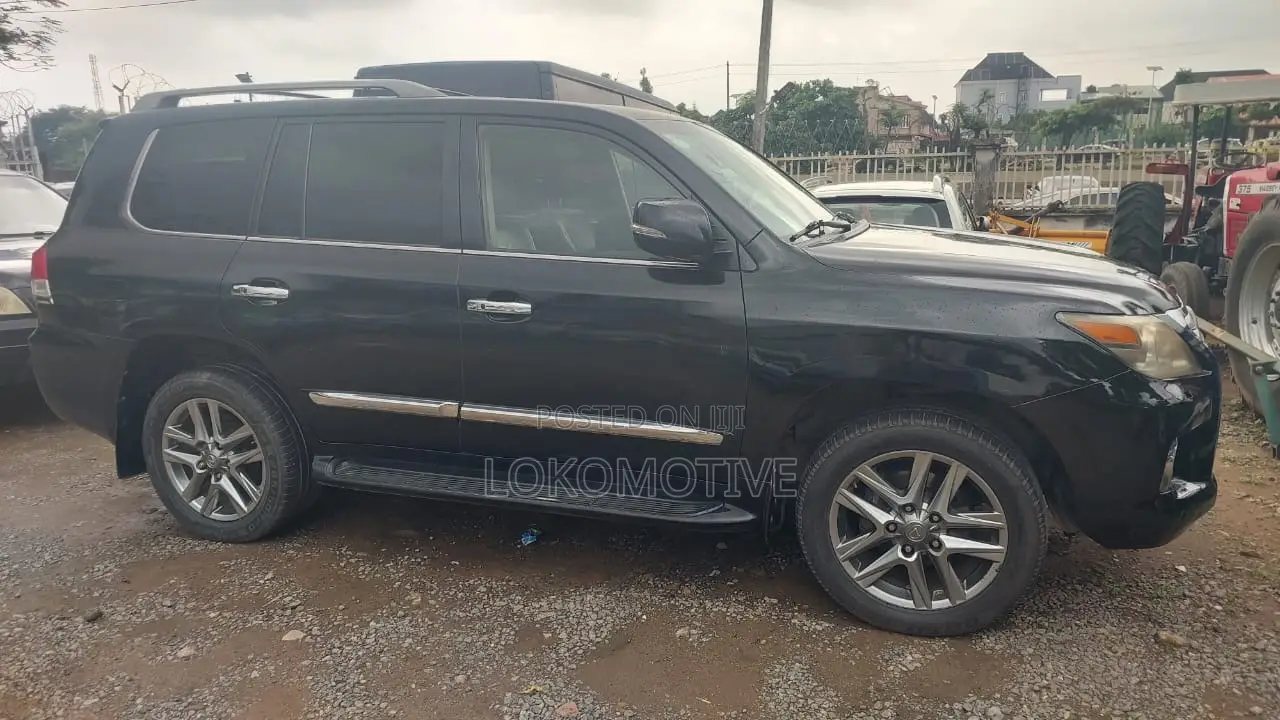 Lexus LX 570 AWD 2014 Black