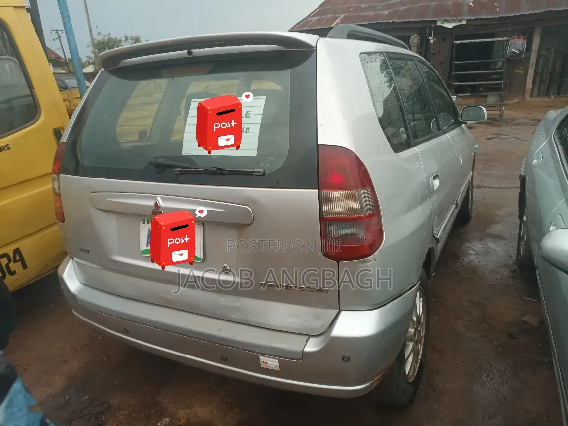 Mitsubishi Spacestar 2006 Silver