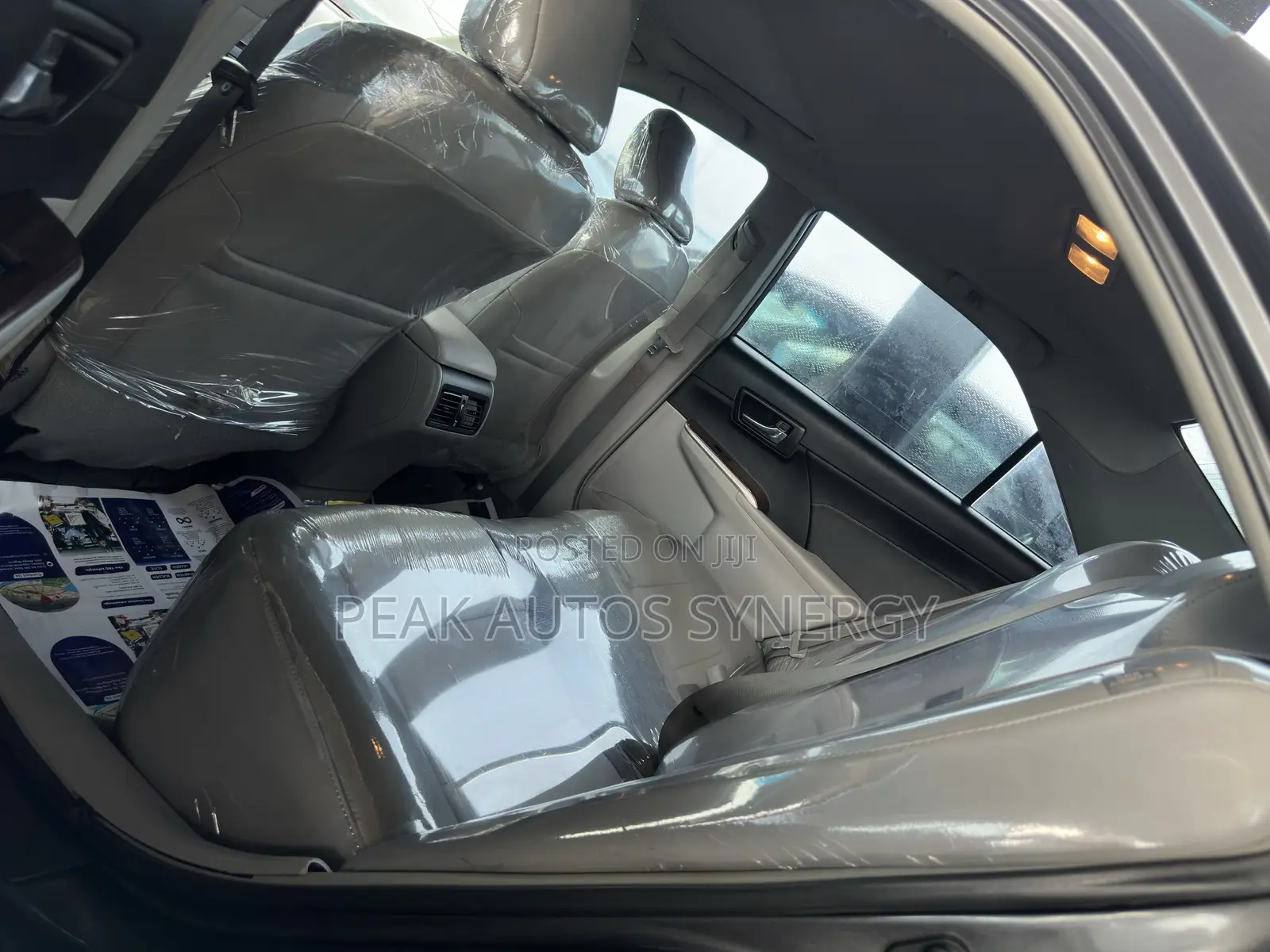 Toyota Camry XLE V6 4dr Sedan (3.5L 6cyl 6A) 2013 Gray