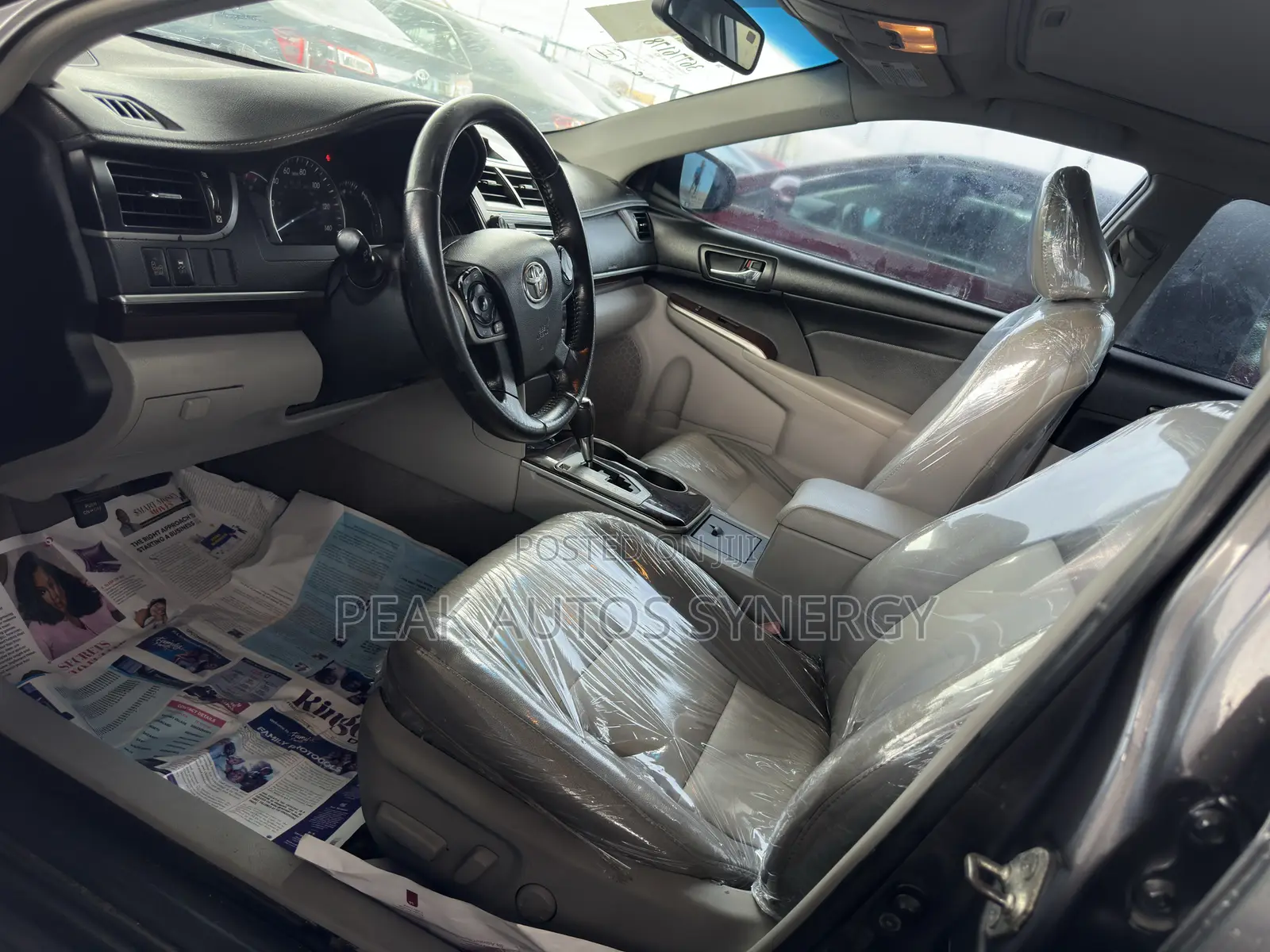 Toyota Camry XLE V6 4dr Sedan (3.5L 6cyl 6A) 2013 Gray