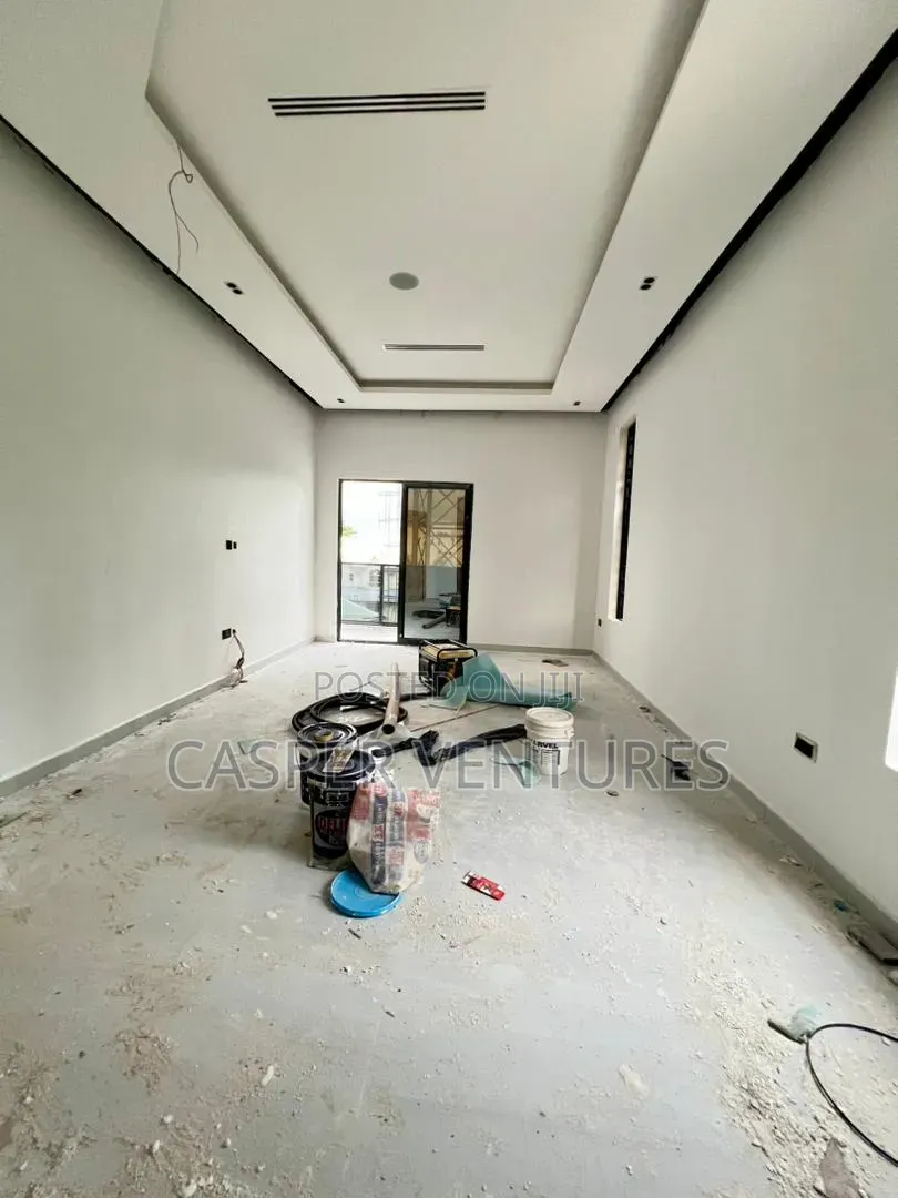 5bdrm Duplex in Admiralty Way, Lekki Phase 1 for sale