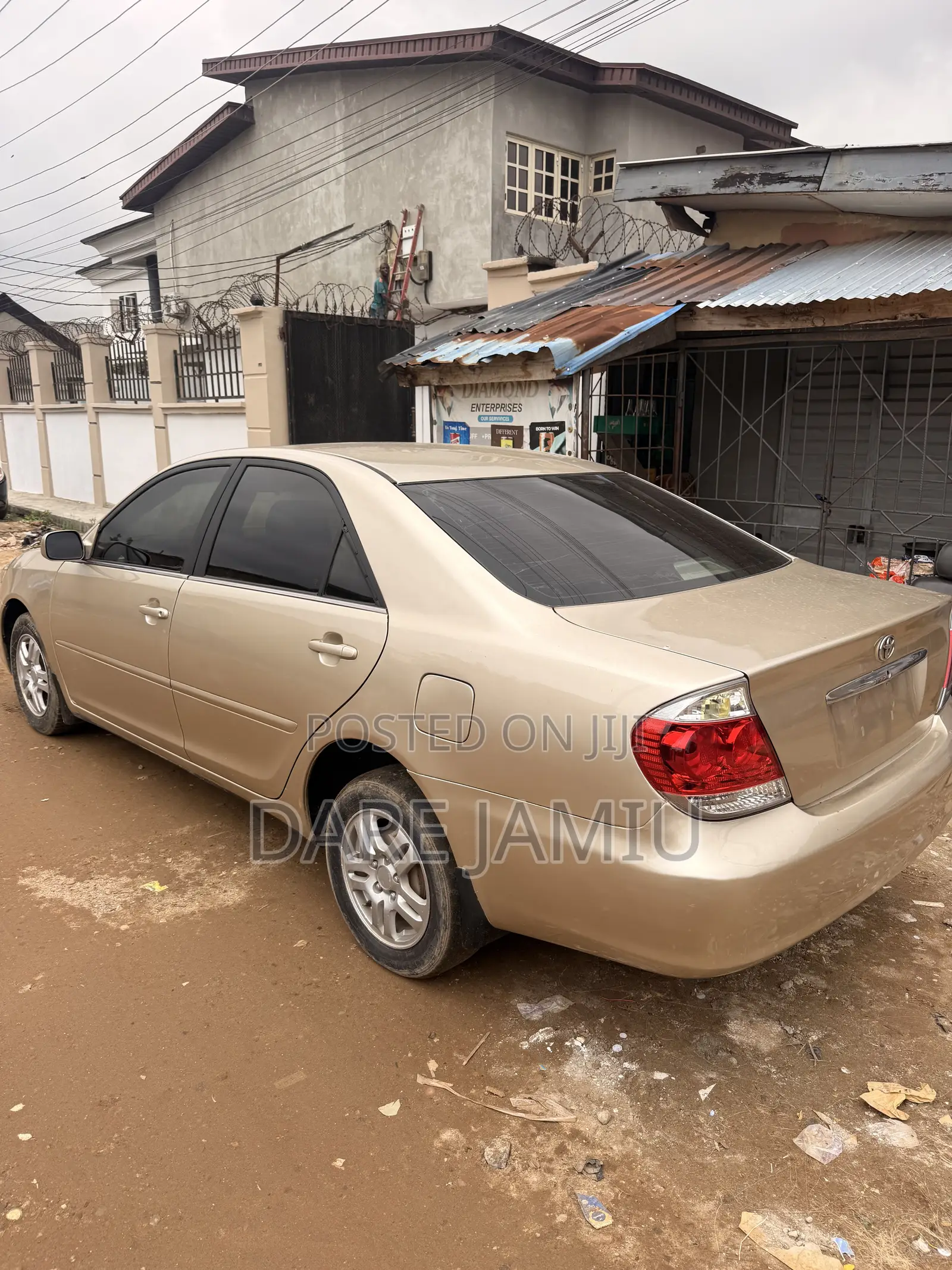 Toyota Camry LE 4dr Sedan (2.4L 4cyl 5A) 2006 Gold