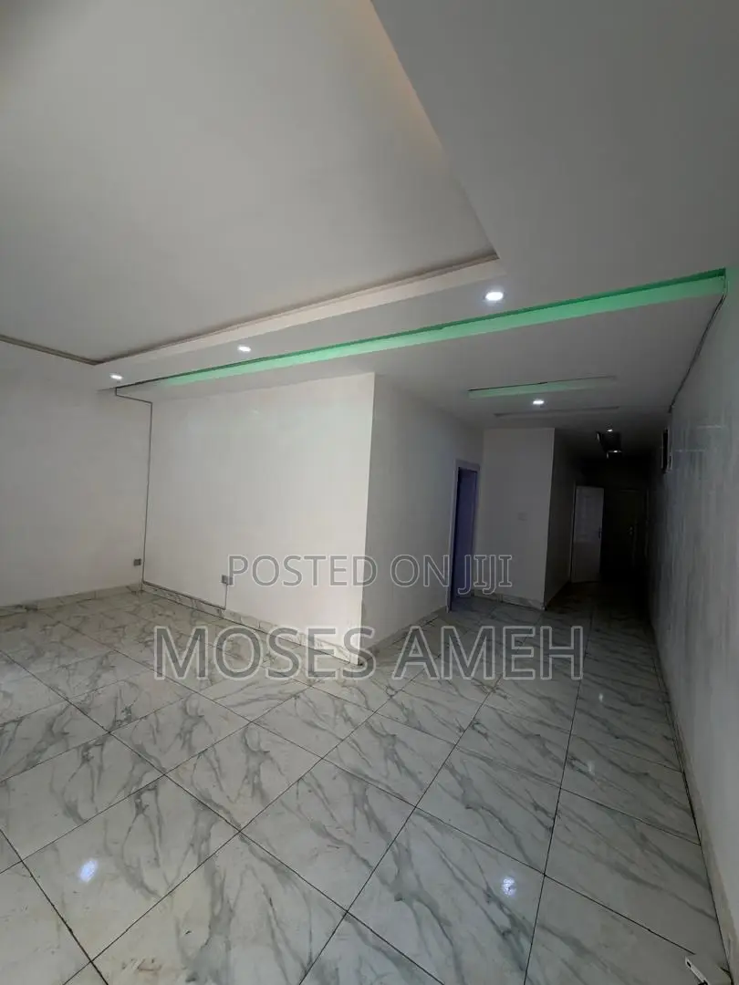 2bdrm Block of Flats in Guzape District for rent