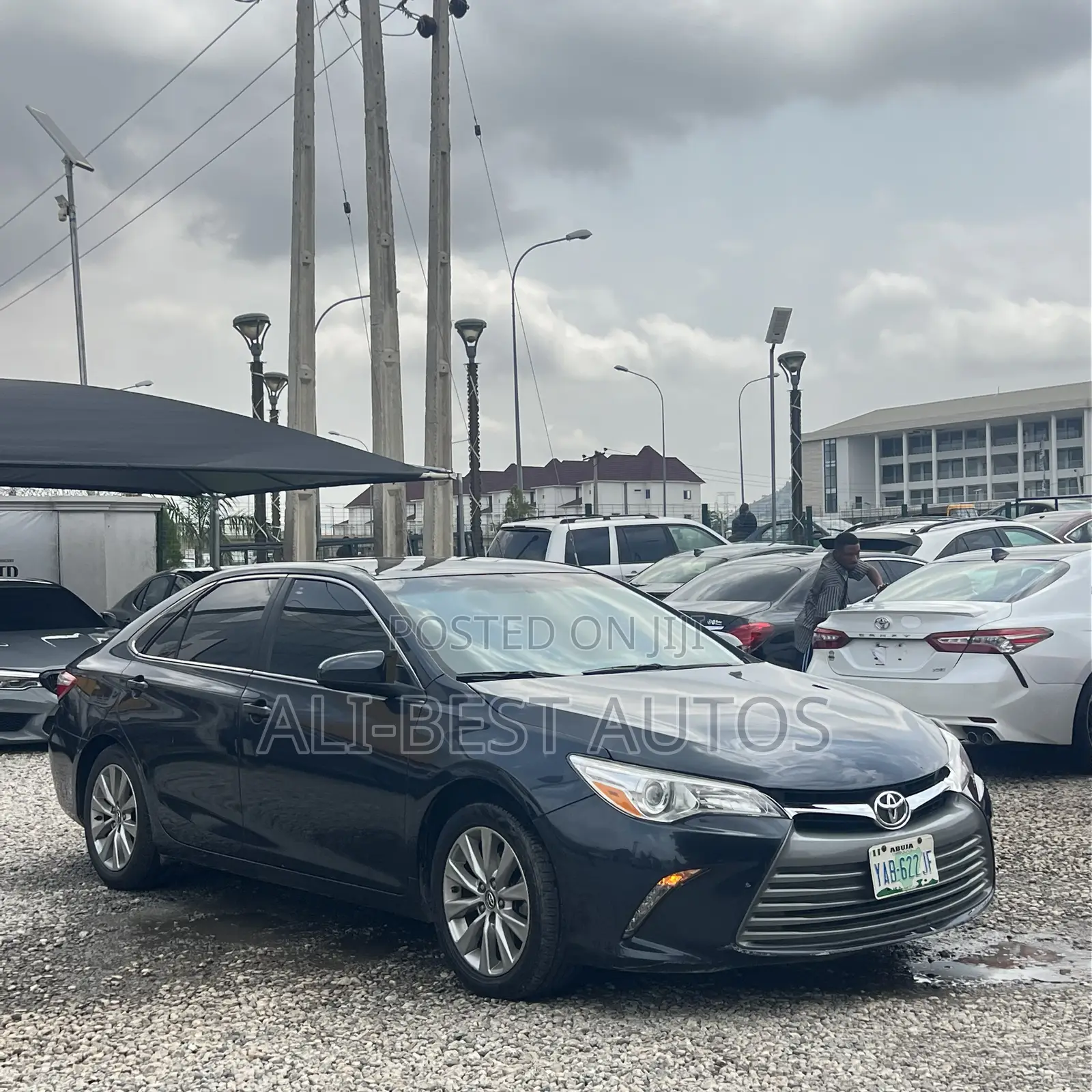 Toyota Camry XLE 4dr Sedan (2.5L 4cyl 6A) 2016 Black