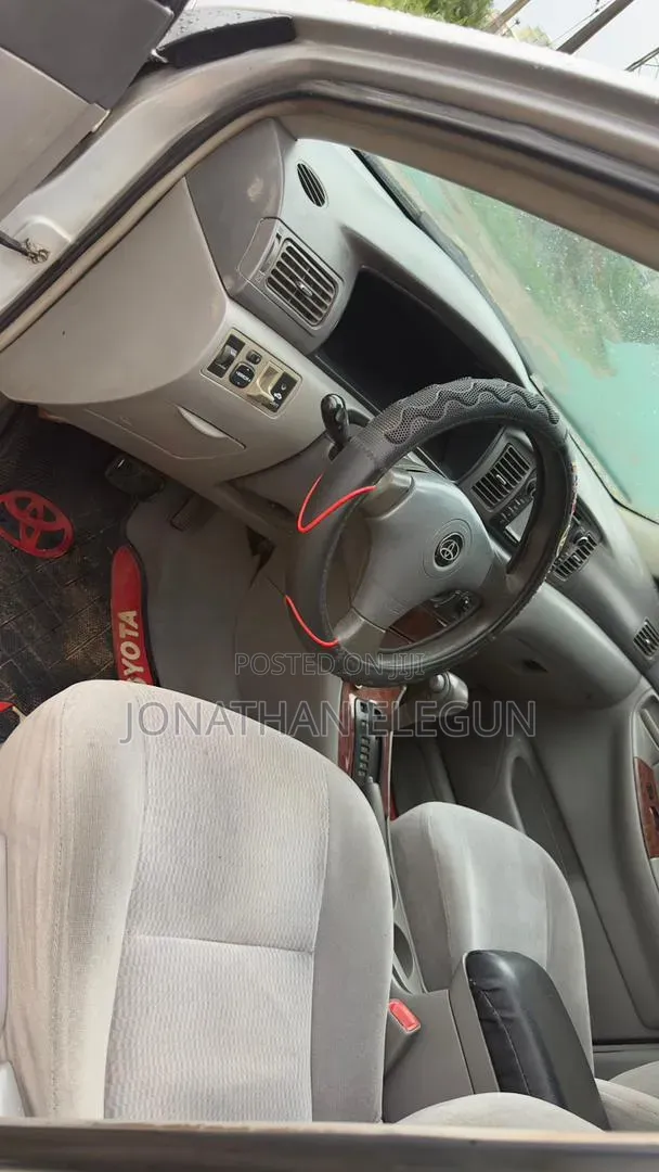Toyota Corolla LE 2006 Silver